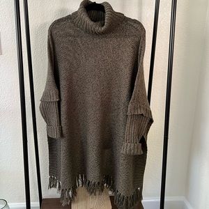 RD Style Green Turtle Neck Poncho Sweater w/ Fringe